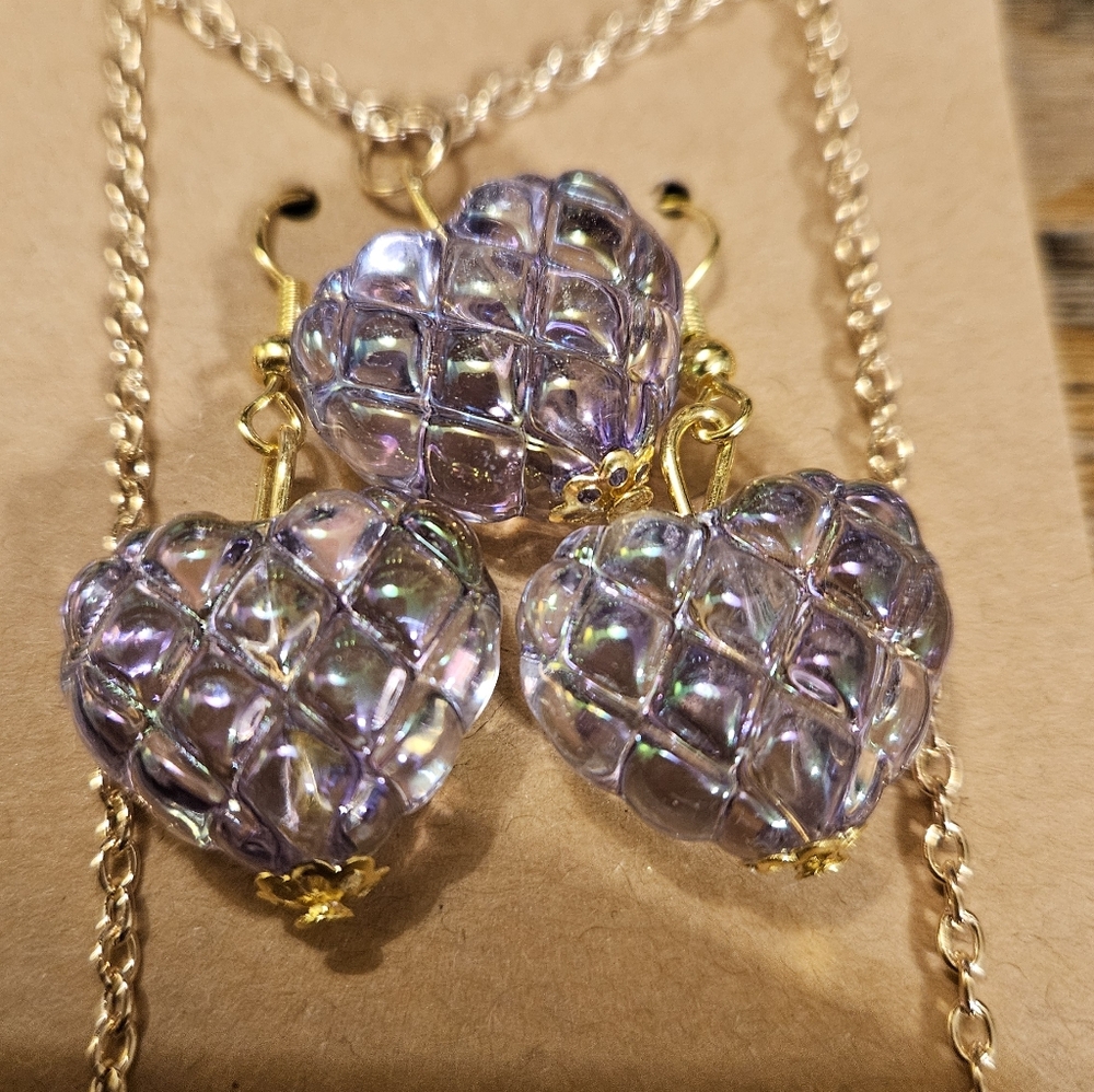 Clear/Purple'ish Heart Gold Tone Necklace And Earring Set - Picture 5 of 13